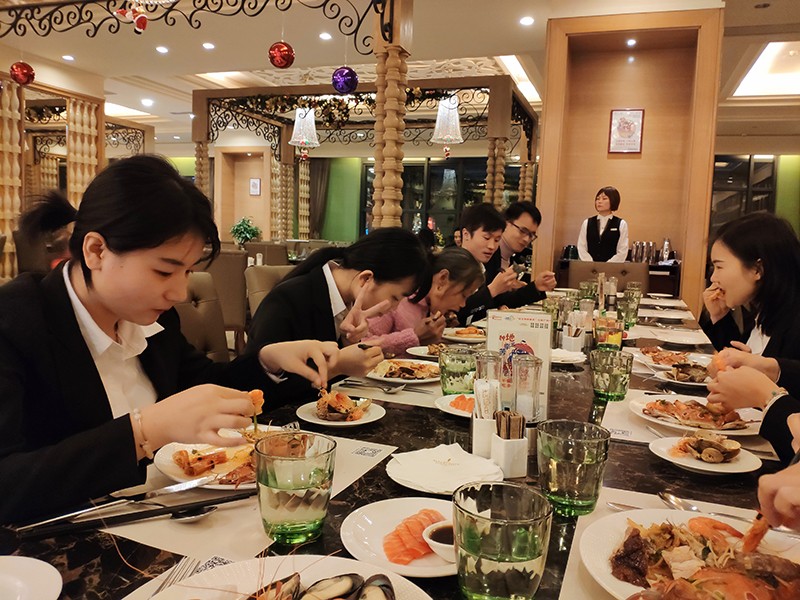 瀾速激光平安夜聚餐照 瀾速激光平安夜聚餐照