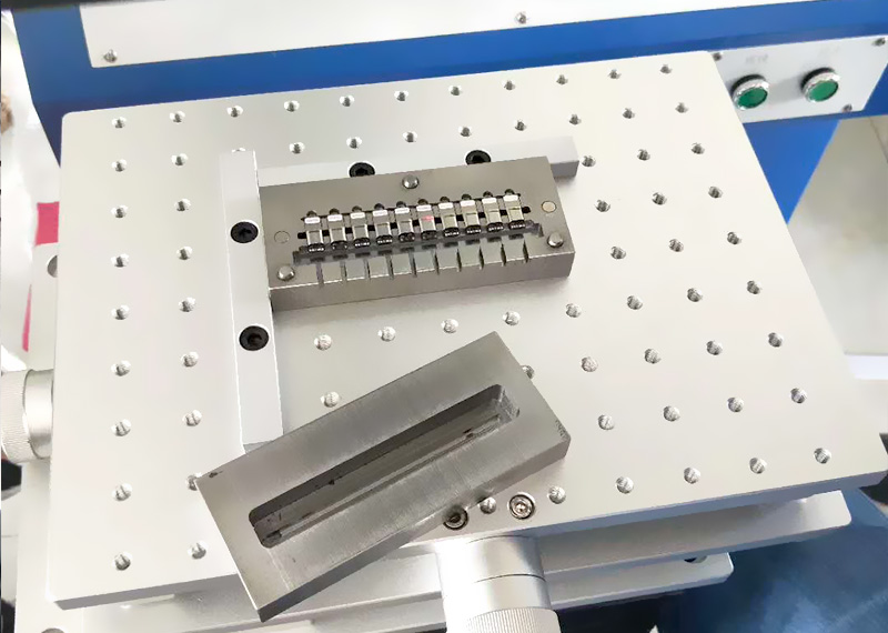 激光焊接機焊接數據線頭 激光焊接機焊接數據線頭