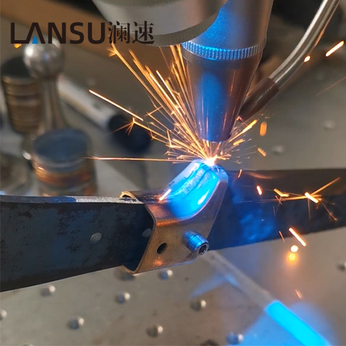 不銹鋼激光焊接機(jī) 不銹鋼激光焊接機(jī)